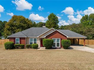 10 Running Bear Dr, Smiths Station, AL 36877