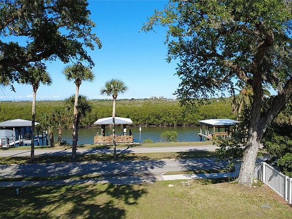 5th image of 622 N Riverside Dr Lot 3