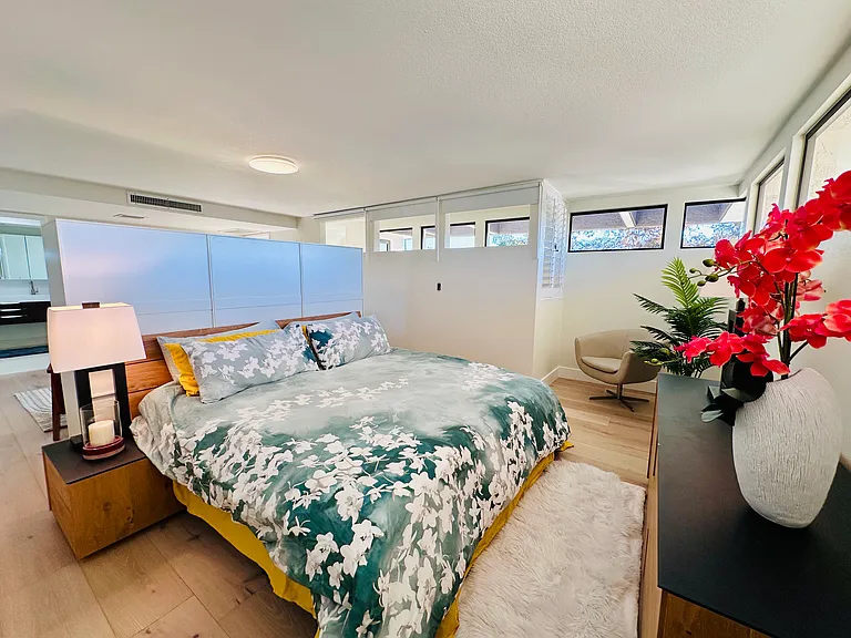 Upstair bedroom
