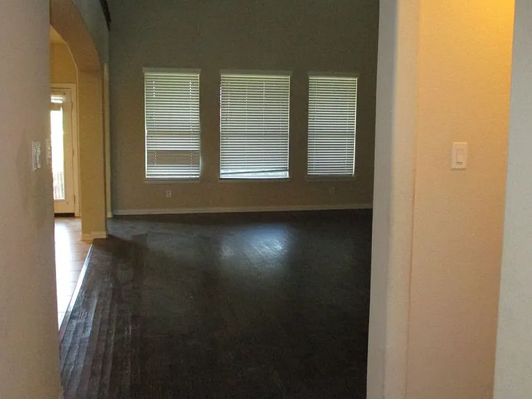 2505 Mesa Glen Dr — Photo 11