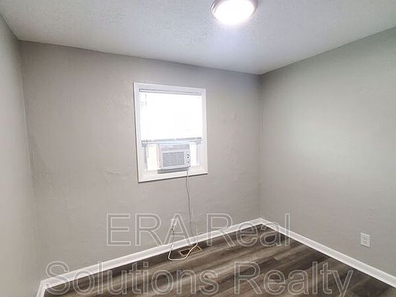 5th image of 1904 Hamilton Ave