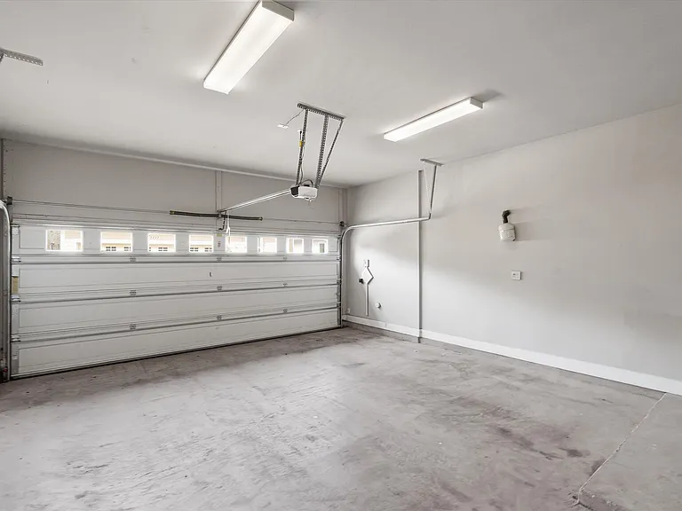 3120 Tom Miller St — Photo 29