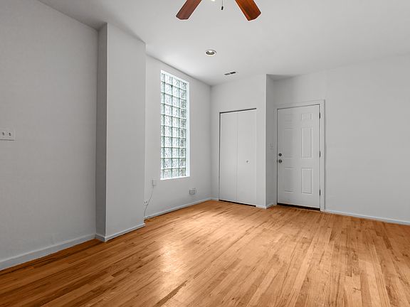 5th image of 2313 W McLean Ave APT 2E
