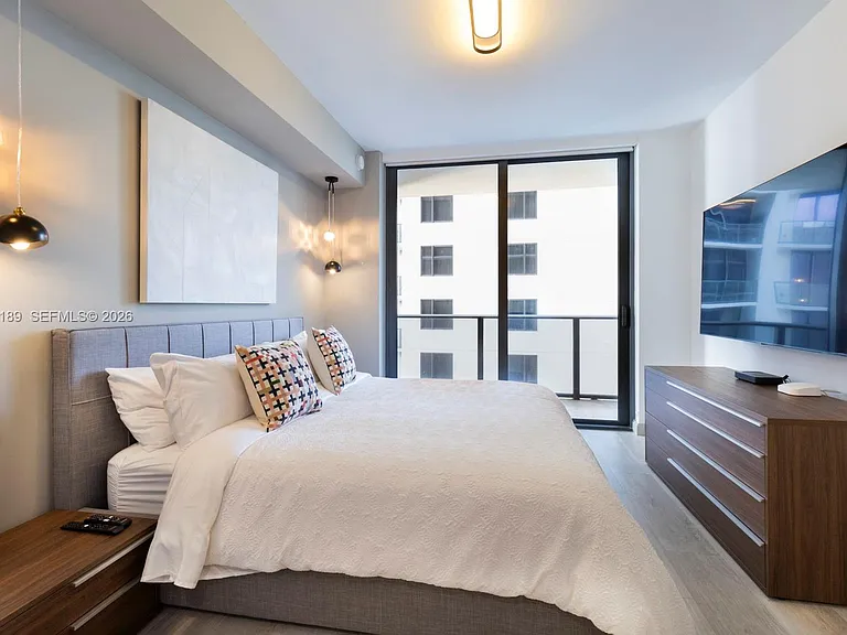 55 SW 9th St #3010 — Photo 13