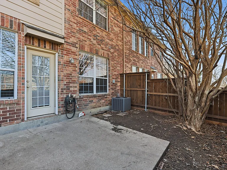 1725 Brookview Dr — Photo 19