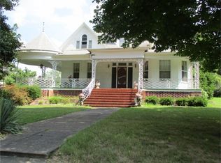 102 W Bush St, Prairie Grove, AR 72753