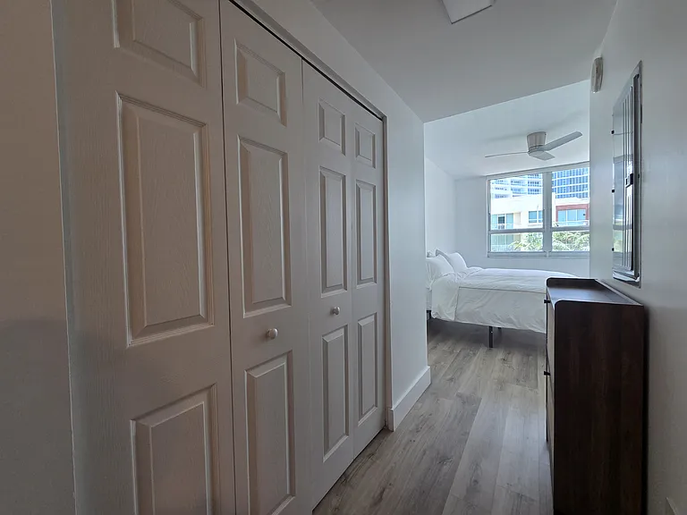 2000 N Bayshore Dr #507 — Photo 17