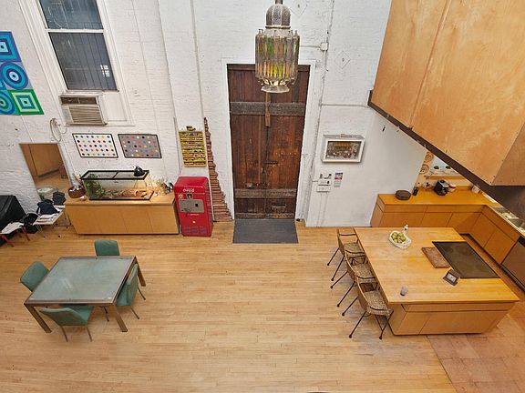4th image of 3 Great Jones St Rear 1