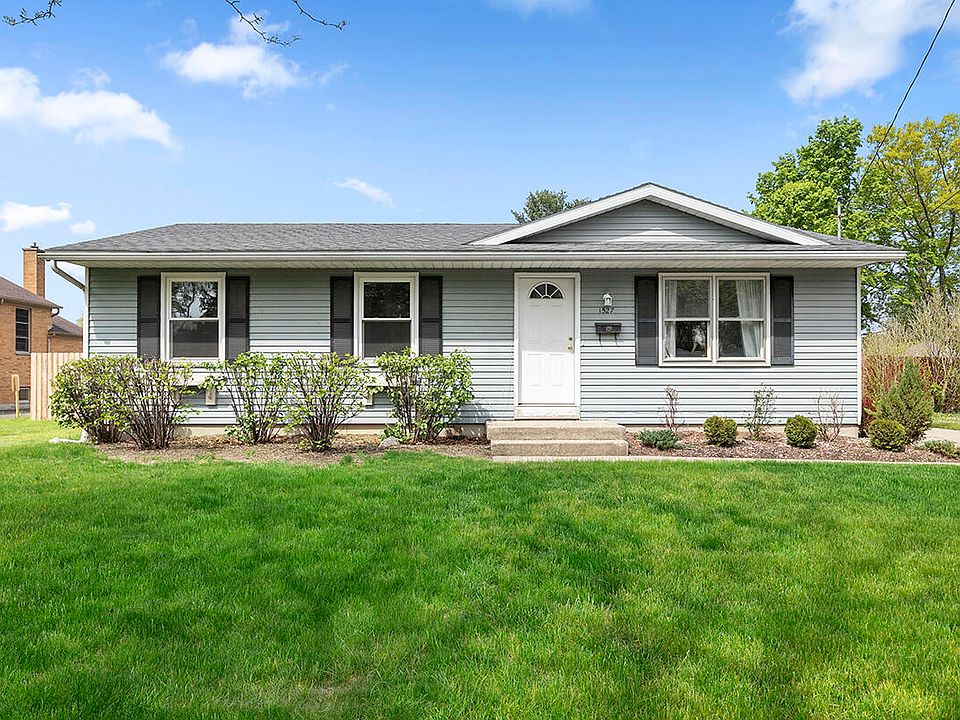1st image of 1527 Cambridge Dr SE