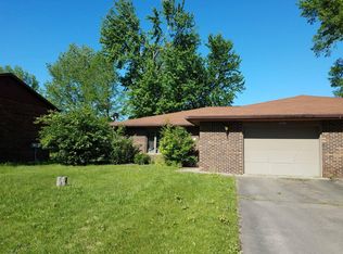 104 N Violet Ln, Carbondale, IL 62901
