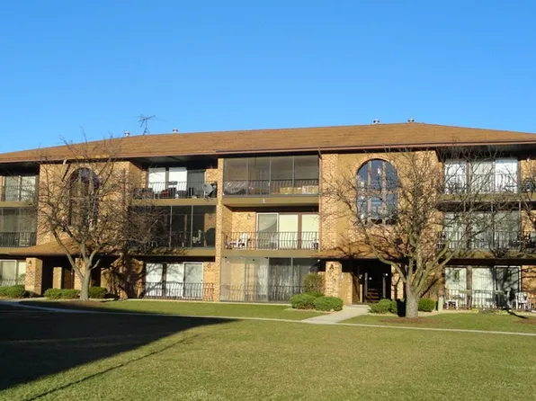 8824 W 140th St #304, Orland Park, IL 60462
