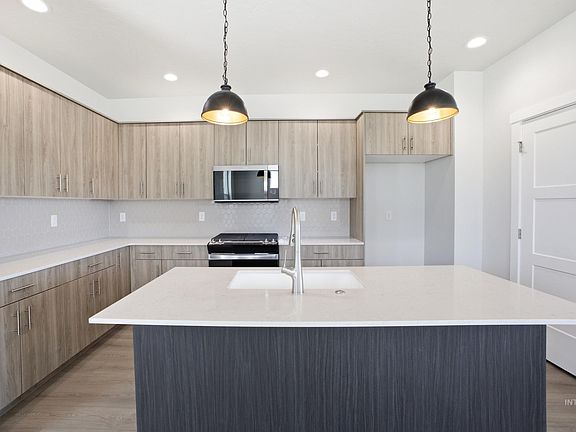 3rd image of 6985 S Harvest Cove Ave