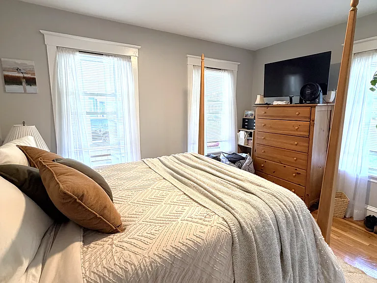 47 Laurel St #1F — Photo 10