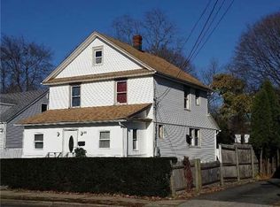 20 W 11th St, Huntington Station, NY 11746