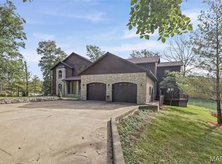 190 Greenview Rd, Centralia, IL 62801