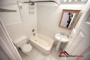 Rented by Metropolitan Realty