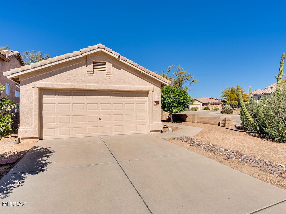 1st image of 2626 W Desert Bluffs Ct
