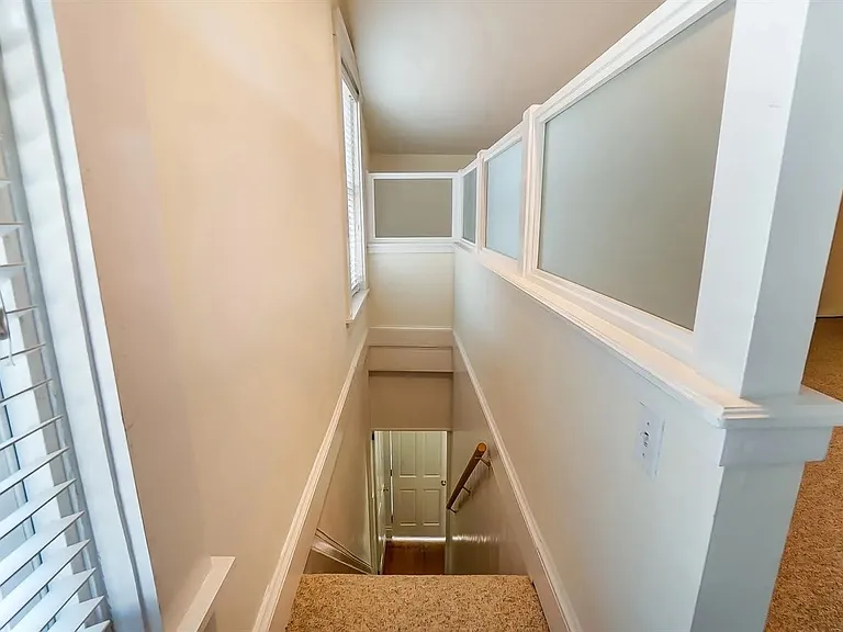 332 Milton St #2 — Photo 22