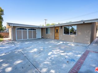 19029 Newhouse St, Santa Clarita, CA 91351