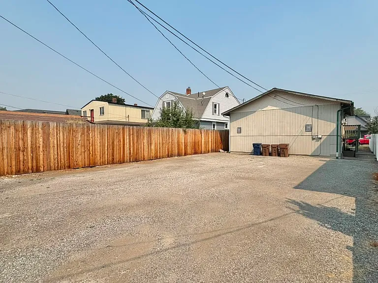 1915 W Boone Ave #1 — Photo 8