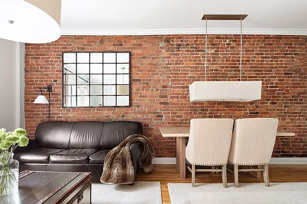 Sold by Compass | media 9