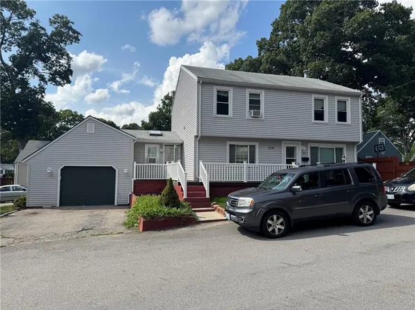 239 Summer St, Cranston, RI 02910