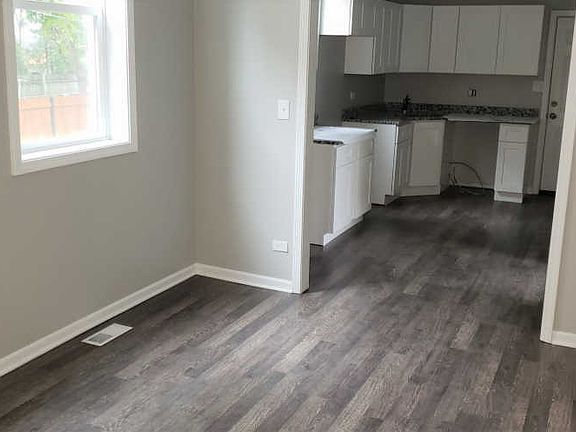 5th image of 1837 N Kimball Ave APT 1R