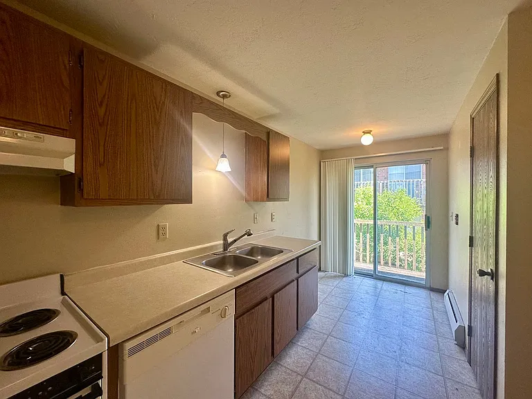 2685 Humboldt Rd — Photo 35