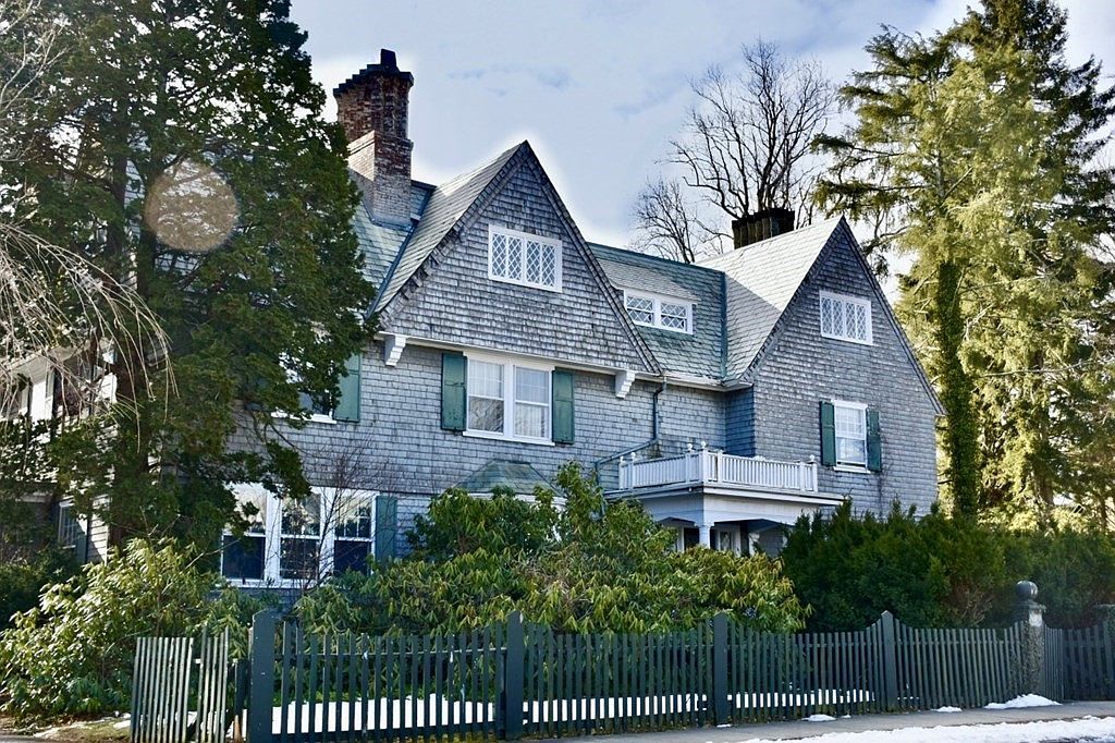 144 Hawthorn St, New Bedford, MA 02740 Zillow