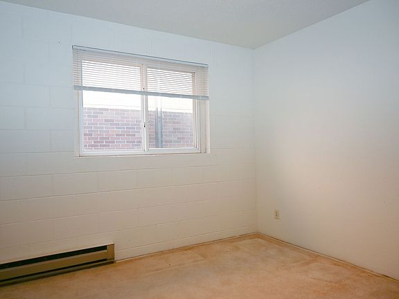 5th image of 1416 10th Ave N #7