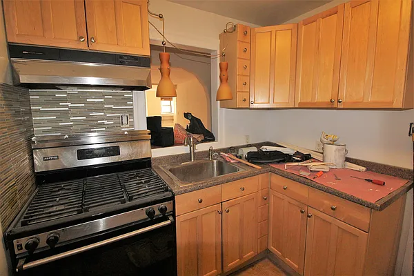 Rented by Compass | media 21