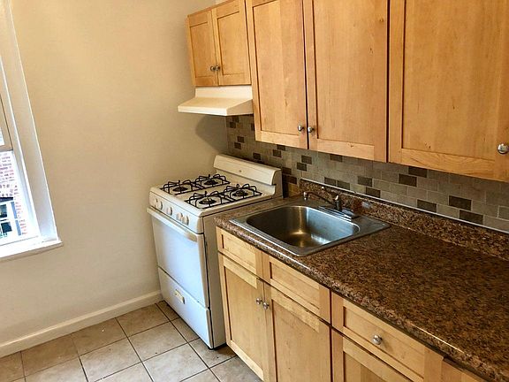 2nd image of 2300 University Ave APT 54