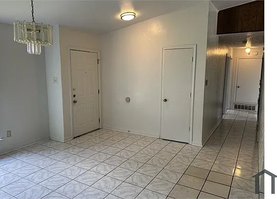 3437 Latham Dr — Photo 6