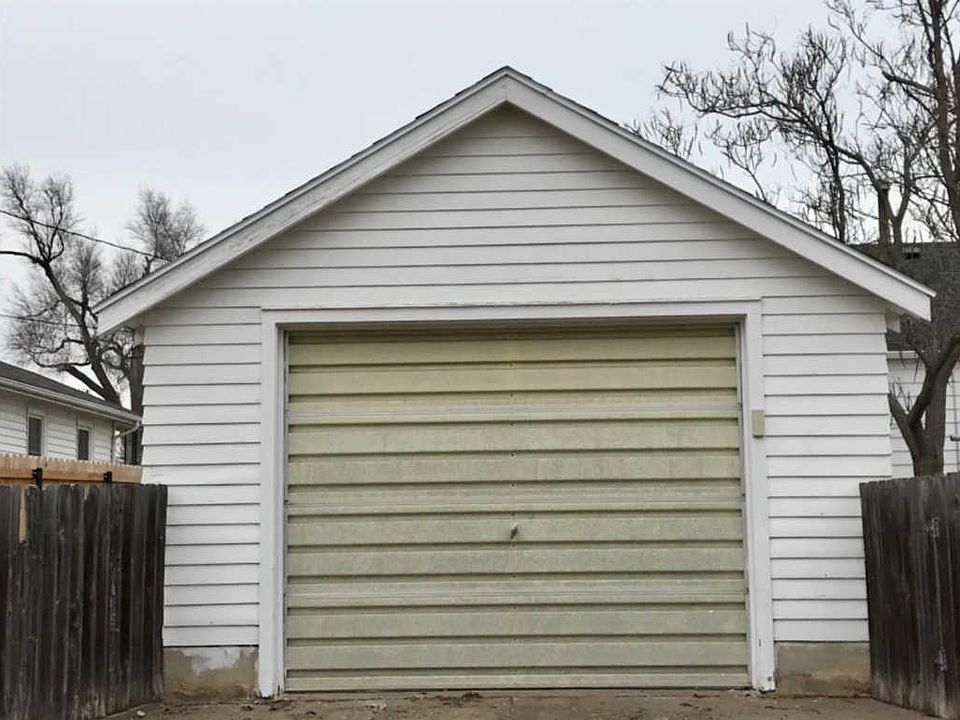 2nd image of 314 E 19th St