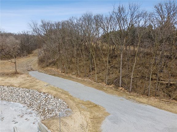 3rd image of NE 82nd Ave