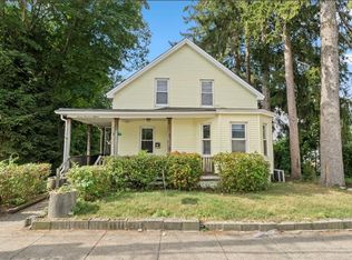 715 Elm St, Woonsocket, RI 02895