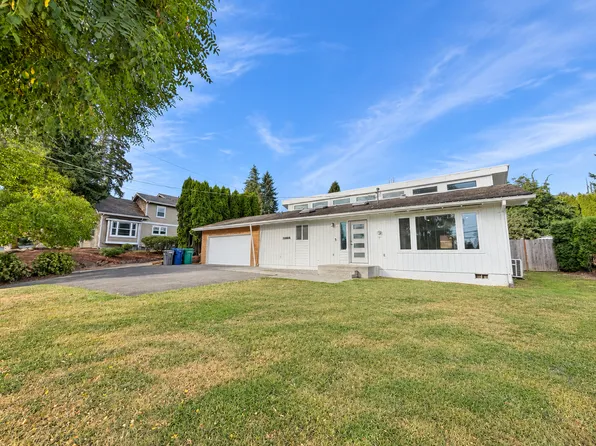 21806 Poplar Way, Brier, WA 98036