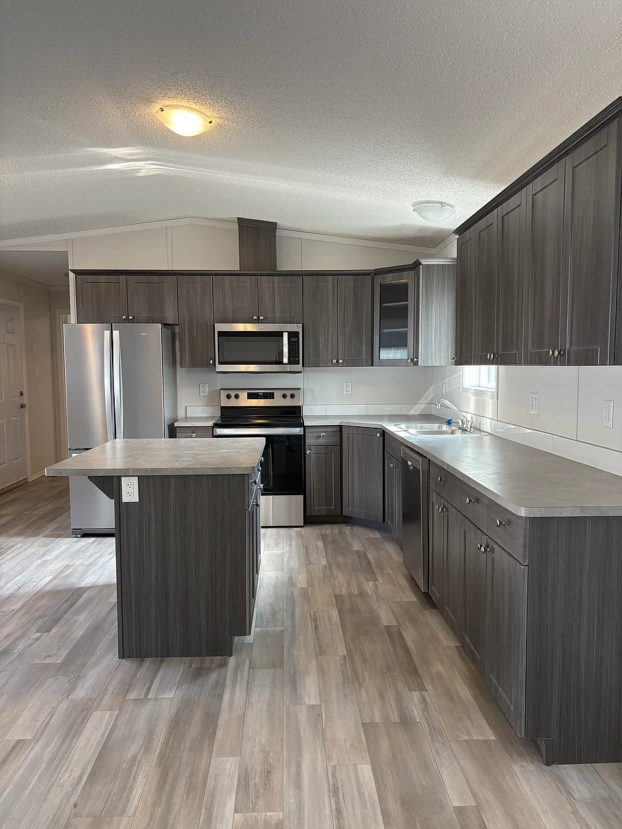 Building Photo - 1 Maple Ridge Dr NW