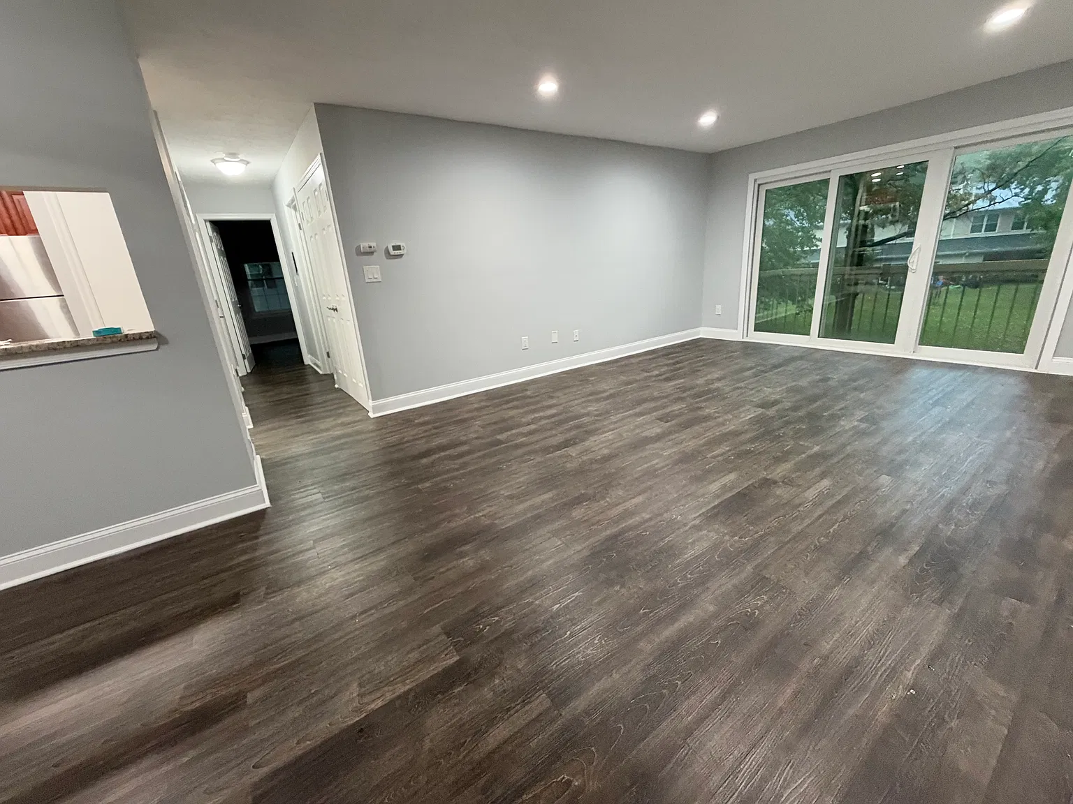 2 bed, 1031 sqft, $2,500 — Photo 2