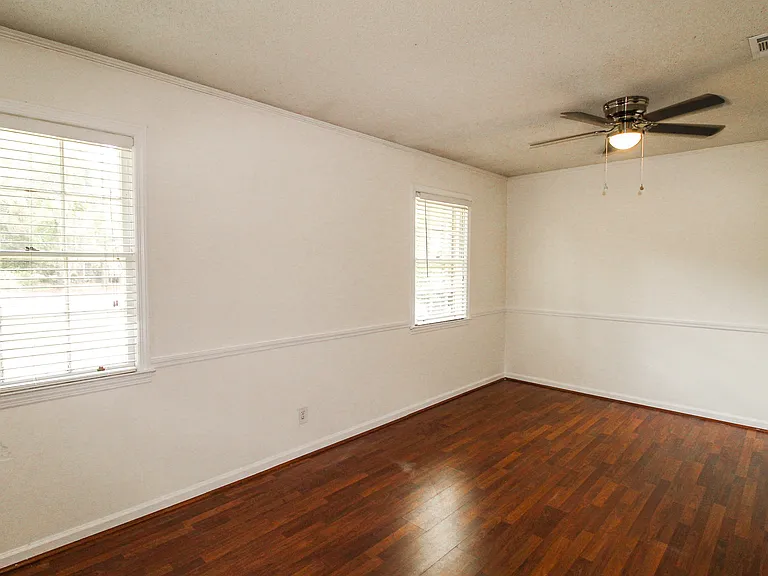 116 Greenbriar Trl — Photo 10