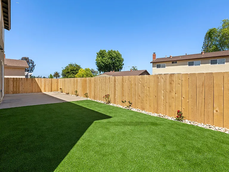 2423 Fieldlane Pl — Photo 23