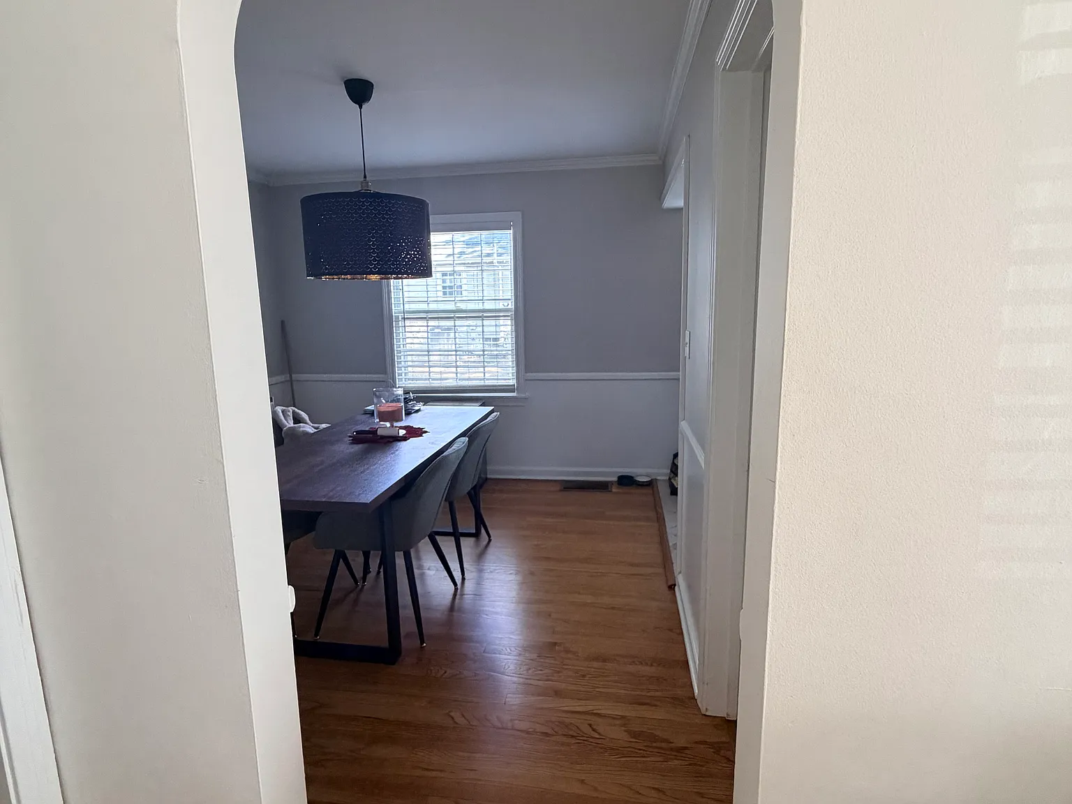 2 bed, 985 sqft, $2,100 — Photo 3