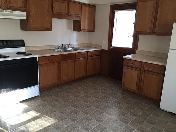 Kitchen with dining area