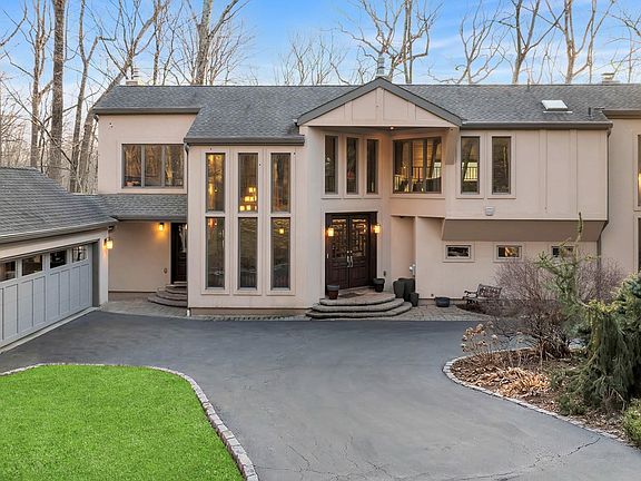 3rd image of 139 Pascack Road