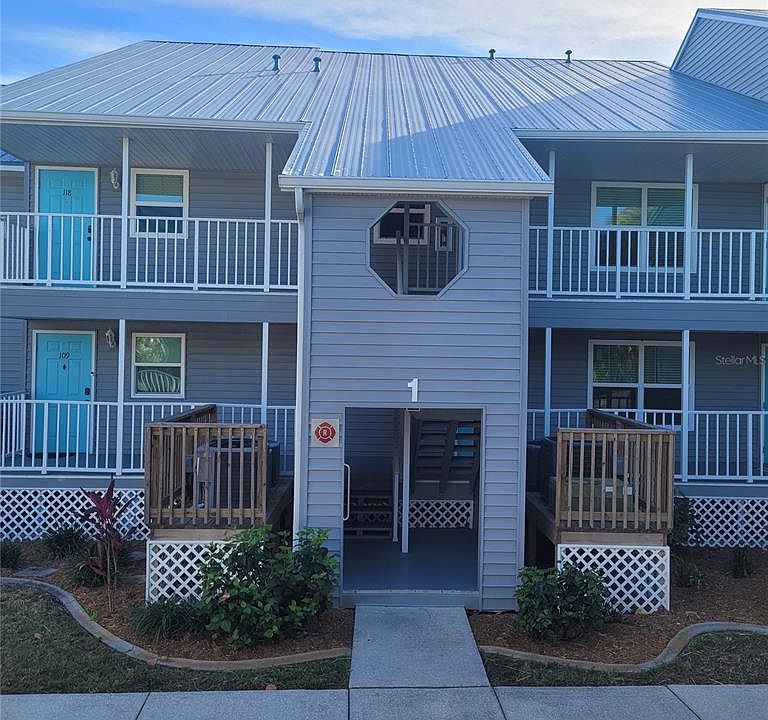 1st image of 4410 Warren Ave APT 108