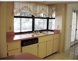4th image of 2527 Surinam Ct