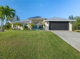 211 SW 21st Ln, Cape Coral, FL 33991