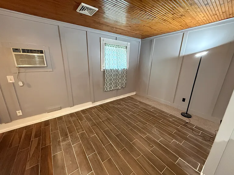 929 Franklin St #5 — Photo 10