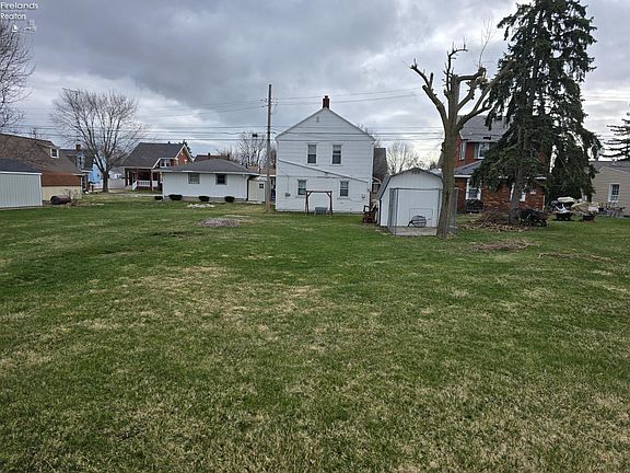 5th image of 1019 Winnebago Ave