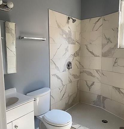5th image of 9710 S Avenue L #2G